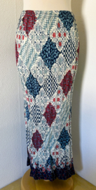Batik uit Java. Authentieke rok plissé. Maatbereik 38/40.