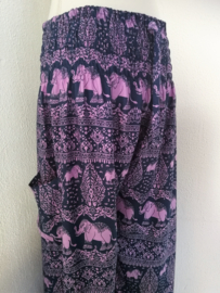 Broek 'Olifant', nachtblauw/lila. Maat 44 t/m 50.