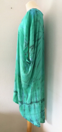 Schitterende oversized tie dye kaftan. Pastel groen/blauw/grijs. One Size.