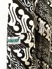 Authentieke Javaanse batik broek. Maat 40.