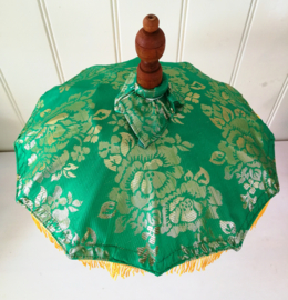 Bali parasol 60 cm groen.  Diameter 47 cm. Op houten voet van palisander.