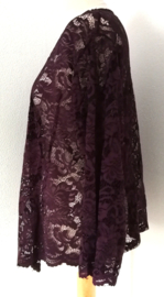 Traditionele Balinese kanten kebaya aubergine. Maat 54.