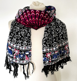 Sarong pauw, zwart/diepblauw/multi.  Symbool van onsterfelijkheid.