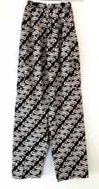 Authentieke Javaanse batik broek. Maat 116 en 140.
