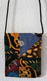 Prachtig batik patchwork schoudertasje.