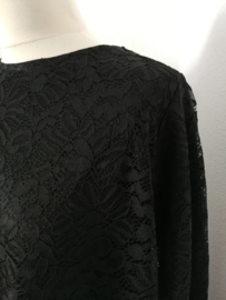 Schitterende  brokaat kanten lange kebaya tuniek zwart. Maat 46.