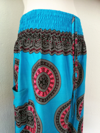 Broek Mandala, blauw/karmijn. Maat 44/54.