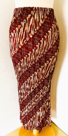 Batik uit Java. Authentieke rok plissé. Maatbereik 36 t/m 40.