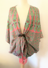 Sarong vest pauw, pasteltinten. Symbool van onsterflijkheid. 100% rayon, met sarong knoop.