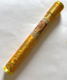 Grote koker van Harum Bali met 10 Ylang-Ylang incense sticks. Kleuren kokers kunnen varieren.