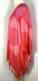 Sarong vest Mandala 'Circle of Life', roze/rood tinten. 100% rayon, met sarong knoop.