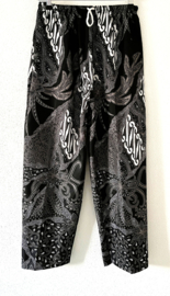 Schitterende Javaanse batik broek. Maat 38.