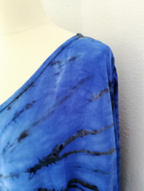 Schitterende oversized tie dye kaftan. Diepblauw/zwart. One Size.