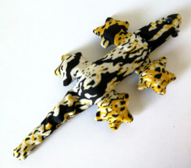 Gekko zwaarte knuffel XS. Gevuld met Bali zand. 41 gram. 12,5 cm lang
