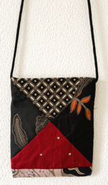 Prachtig batik patchwork schoudertasje.