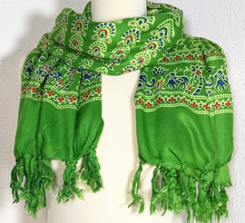 Sarong pauw, appelgroen/multi.  Symbool van onsterfelijkheid.