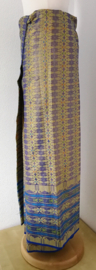 Kain Songket. Geweven gouddraad sarong. Complete set met selendang