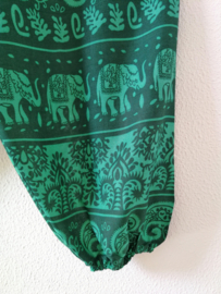 Prachtige Bohemian olifanten broek van zacht glanzende rayon.  Maat 36 t/m 40.