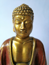 Kleine mediterende  Balinese Boeddha.