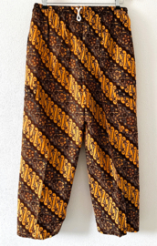 Authentieke Javaanse batik broek. Maat 44.