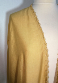 Prachtig zandkleurig maxi sarongvest. One Size voor maat 36 t/m 40.