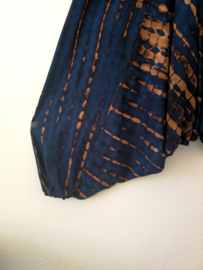 Prachtige Balinese harembroek tie dye nachtblauw/roest. Maat 36 t/m 42.