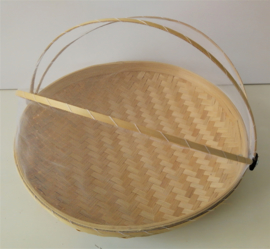 Ronde bamboe natural gaasmand. Met scharnierend net op kokosschroef. Diameter 35 cm.