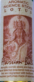Koker van Harum Bali met 10 Lotus incense sticks. Kleuren kokers kunnen varieren.