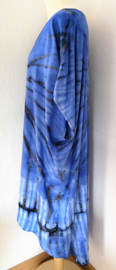 Schitterende oversized tie dye kaftan. Diepblauw/zwart. One Size.