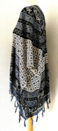 Sarong vest olifant. Symbool van  kracht, heilige wijsheid en onsterflijkheid.  100% Rayon, met sarong knoop.p.