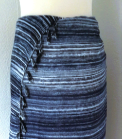 Sarong Stripe 'Malam'.