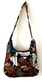 Schoudertas 38 x 29 cm. Hoofdvak en zijvak met rits. Gevoerd.