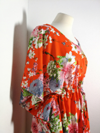 Balinees tuniek jurkje, dé 2025 trend in Indonesie. Bali 'Orange Dream'. One Size tot maat 58.