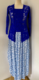 Traditionele kebaya set. Maat 38.