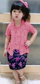 Luxe kinderkebaya set. 5-6 jaar. Maat 110-116.