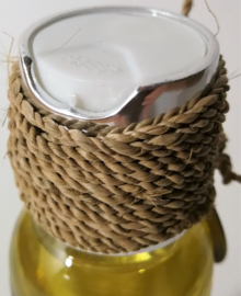 Love massage olie met lavendel, coconut, olijf en soja olie. 100% zuivere ingredienten. Bali Alus gecertificeerd. 100 ml . Voor een liefdevolle diepe ontspanning van lichaam en geest.