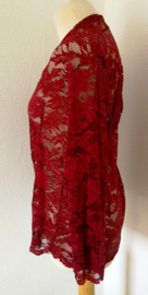 Traditionele Balinese kanten Kebaya bordeaux rood. Maat 34 t/m 42.