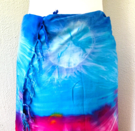 Sarong tie dye 'Delapan'.