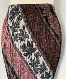 Batik uit Java. Authentieke rok plissé. Maat 42/44.