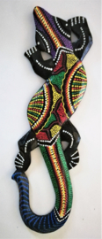 Gekko. Symbool van geluk. Gemaakt door de Balinese aboriginals. Laat hem tegen de muur opkruipen. 30 cm