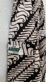 Authentieke Javaanse batik broek. Maat 116 en 134.