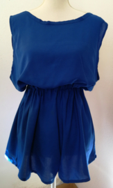 Korte zomerse mouwloze jumpsuit 'Bali blue'. Maat 36 t/m 40.