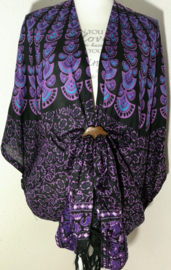 Sarong vest pauw,  Symbool van onsterflijkheid. 100% rayon, met sarong knoop.
