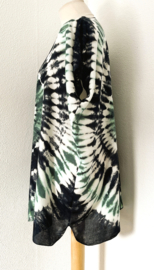 Kleurrijk big shirt tie dye Bali. Maat 36 t/m 46.