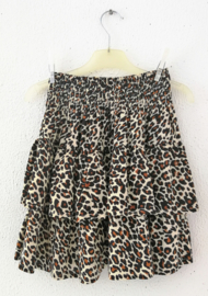 Stroken rokje tijgerprint. Elastische taille tot 65 cm. lengte 45 cm. Maat 134-158/ 9-13 jaar. 100% rayon.