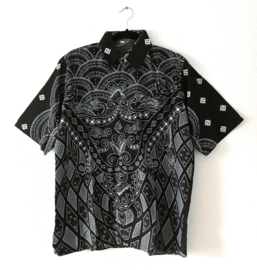 Authentieke Balinese batik blouse/overhemd 'OpArt'. Maat 46 t/m 54.