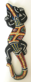 Gekko. Symbool van geluk. Gemaakt door de Balinese aboriginals. Laat hem tegen de muur opkruipen. 24 cm.