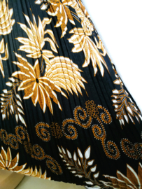 Batik uit Java. Authentieke rok plissé. Maat 34.