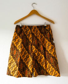 Short van authentieke Javaanse batik. Maat heren 46/48. Dames 38.