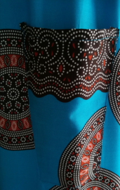 Broek Mandala, blauw/ rood tinten. Maat 44/46.